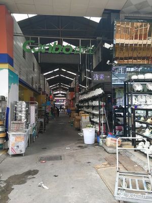 南泰日用品批发市场 一站式采购的绝佳选择